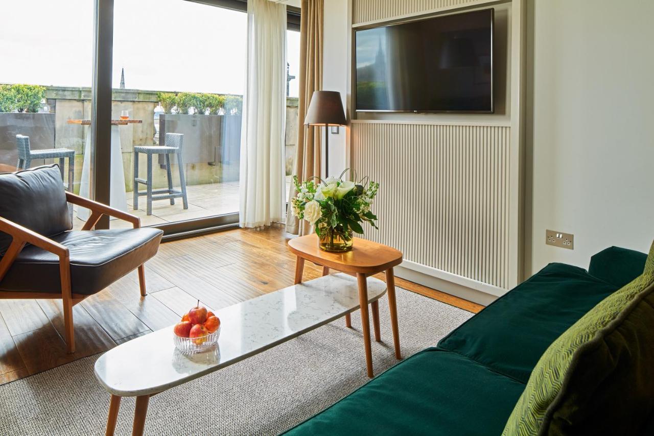 Cheval The Edinburgh Grandアパートホテル エクステリア 写真 A living room at the hotel