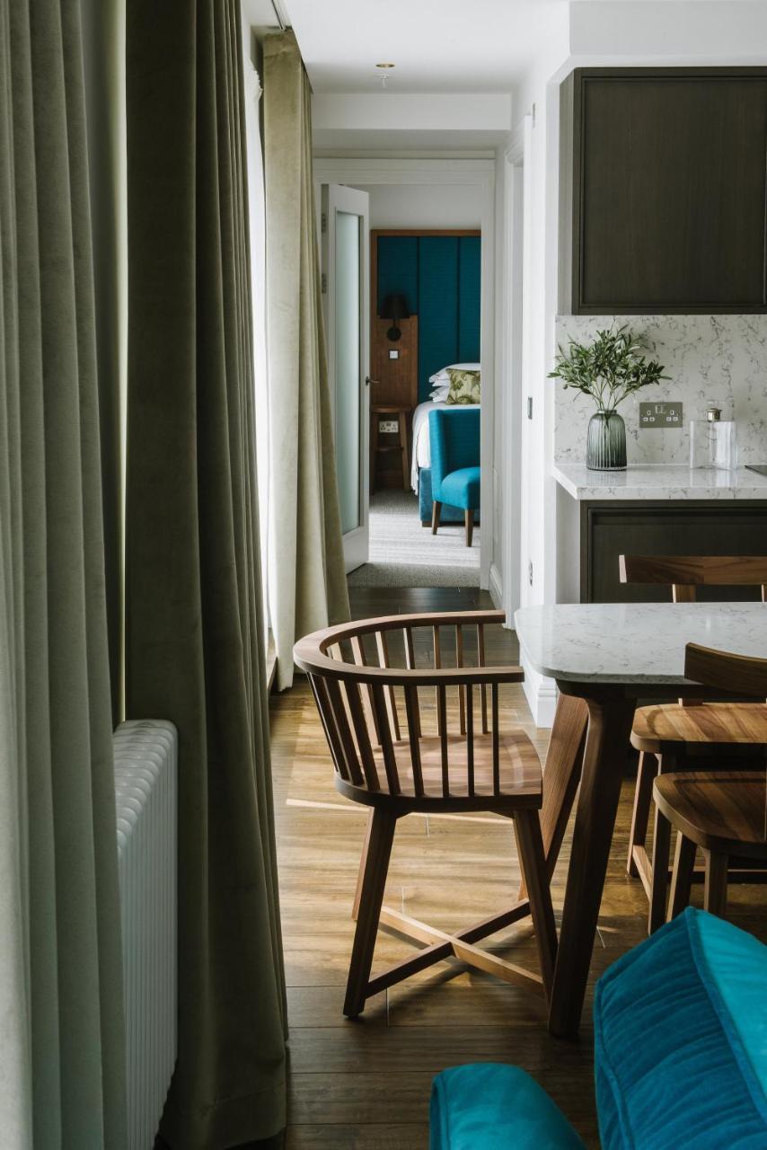 Cheval The Edinburgh Grandアパートホテル エクステリア 写真 Interior of a suite at The Ivy Collection